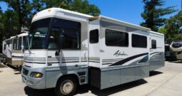 2004 Winnebago Adventurer 33V